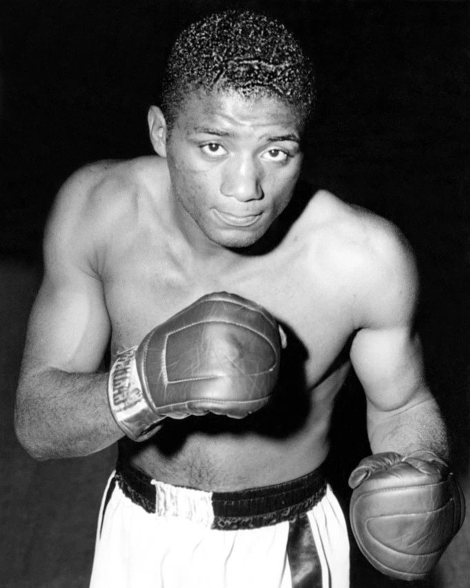FLOYD PATTERSON Glossy 8x10 Photo Heavyweight Champion Print - Image 1 of 1