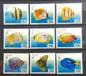 SINGAPORE 2001 TROPICAL MARINE FISHES - Picture 1 of 2