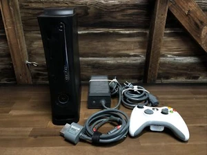 Microsoft Xbox 360 Elite 120GB Console Black Bundle w/ Controller, Cables TESTED - Picture 1 of 11