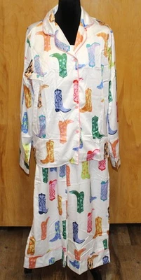 Conjunto de pijama largo satinado estampado botas vaqueras occidentales blancas Foto 1 de 4