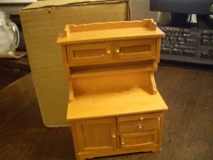 CONCORD DOLLHOUSE FURNITURE KITCHEN HUTCH CABINET #6028, M/OB! - Picture 1 of 1