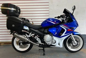 SUZUKI GSX650F 2008 STUNNING EXAMPLE FULL SERVICE HISTORY - Picture 1 of 24