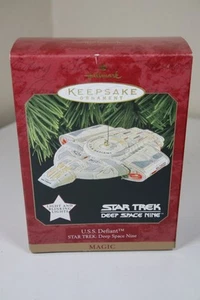 Hallmark Keepsake Ornament Star Trek Deep Space Nine 1997 U.S.S Defiant - Picture 1 of 2