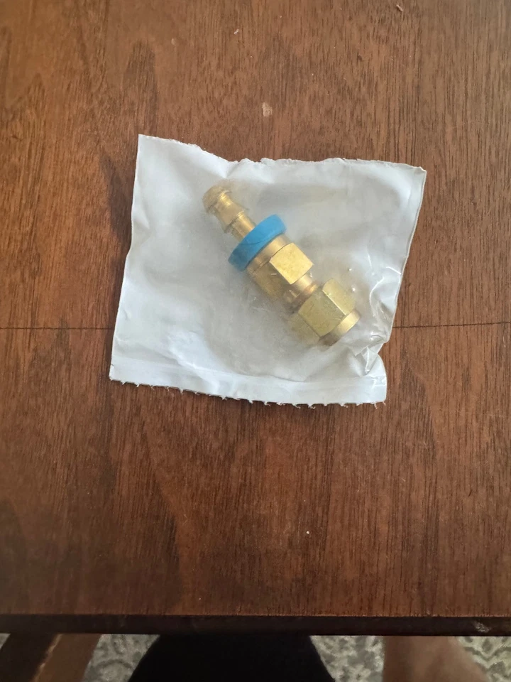 NEW Swagelok B-PB4-TA4 Push-On Hose End Connection ¼” Tube Adapter ¼” Hose s - Image 1 of 2