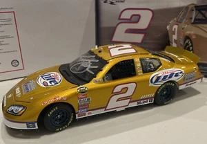 #2 Autographed Kurt Busch Miller Lite World Beer Challenge 1:24 Action NASCAR - Picture 1 of 11