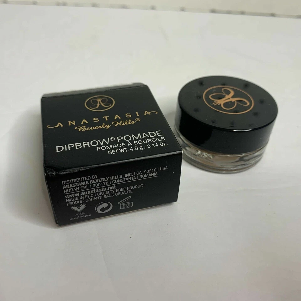 Anastasia Beverly Hills Dipbrow Pomade 4 Gram - Auburn New In Box - Image 1 of 3