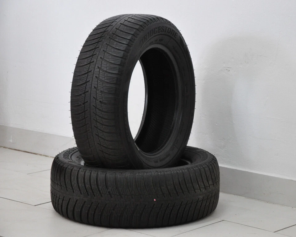 Winterreifen 16 Zoll 215/60 R16 Reifen M+S Bridgestone Blizzak LM001 2018 4.6mm - Bild 1 von 4