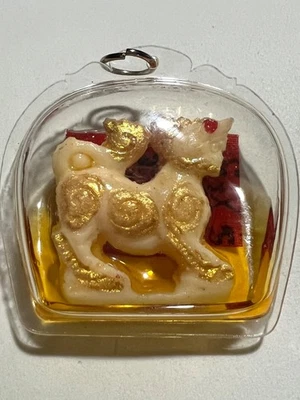 PINGENTE AMULETO MÁGICO ANTIGO BUDA TAILANDÊS RARO SINGHA/PIXIU PHRA LP DERM #10 - Imagem 1 de 4