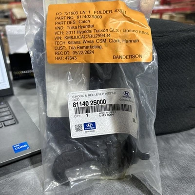 Hood Safety Catch 811402S000 ⭐OEM⭐ for Hyundai Tucson 2011-2015  - Image 1 of 2