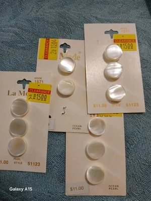 (2) VINTAGE La Mode 5/8 " WHITE GENUINE OCEAN PEARL  BUTTONS NOS  - Image 1 of 4