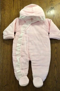 BABY GIRLS BABY PINK LACY SNOWSUIT PRAMSUIT 3/6 or 6/9 MONTHS BNWT - Picture 1 of 1