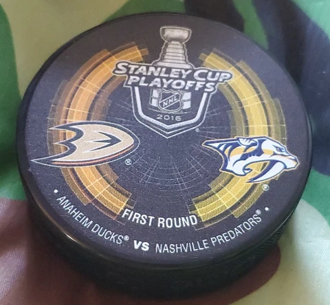 2016 STANLEY CUP PLAYOFFS ANAHEIM DUCKS VS NASHVILLE PREDATORS NHL PUCK 1ST RD Cover