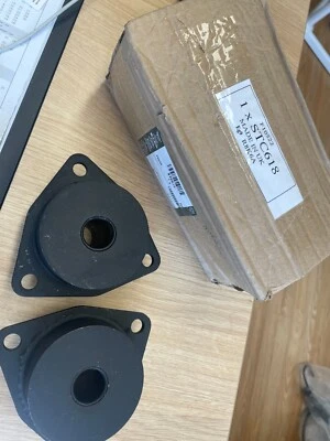 Genuine LAND ROVER Defender 1994-99  STC618 - Image 1 of 4