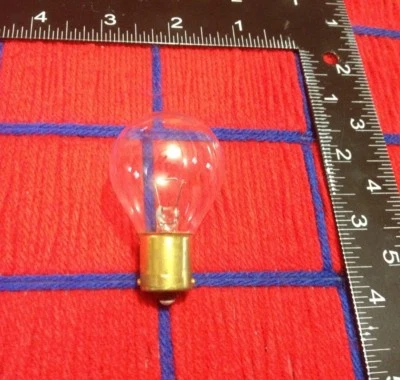 BOXof 20 NEW 25s11/4sc railway signal 25w light bulb SCB 10v bayonet S11 lamp - Image 1 of 3