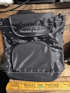 Mochila Mochila Pierre Balmain Monograma Negra Nylon Impermeable  - Imagen 1 de 5