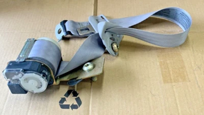 98-02 1999 LINCOLN CONTINENTAL RIGHT PASSENGER REAR SEAT BELT RETRACTOR GRAY — 第 1/4 张图片