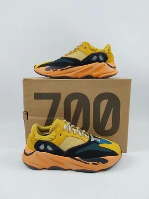 Adidas Yeezy Boost 700 "Sol" Masculino Tamanho 9 - Imagem 1 de 4