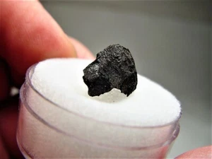 NEW FALL! SUPER RARE CLASS! TERRIFIC TARDA C2 UNGROUPED METEORITE! .99 GMS! - Picture 1 of 7