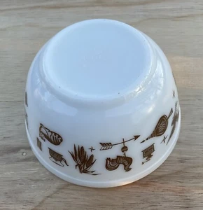 Vintage Pyrex frühe amerikanische Rührschüssel 403 2 1/2 Quart braun weiß - Bild 1 von 2