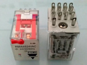 Relé intermedio CARLO GAVAZZI RMIA4524VAC de 1 pieza - Imagen 1 de 1