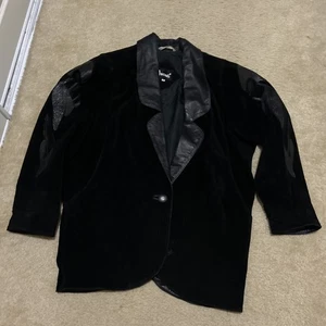 Vintage 80's Avanti Black Suede Leather Stunning And Beautiful Women's Sz M - Picture 1 of 24