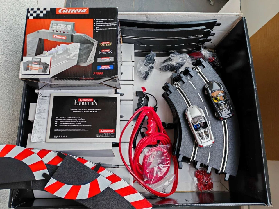 Komplettset Carrera Evolution mit Rundenzähler, Porsche GT, funktionsfähig, 1:32 - Bild 1 von 4