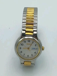 Seiko 7N83-0351 R4 JAPAN MOV"T Women's Wrist Watch - Picture 1 of 5