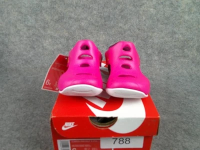 NIKE SUNRAY PROTECT 3 (TD) 6C NUEVAS EN CAJA ROSA Foto 1 de 4