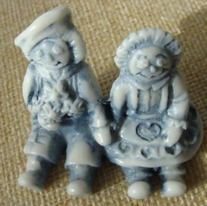 Georgia Marble Raggedy Ann and Raggedy Andy on Bench Figurine USA - Picture 1 of 8