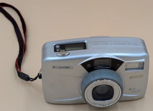 Bell + Howell MT1500 35mm Film Camera 35-70mm Zoom Lens Wrist Strap - Picture 1 of 8
