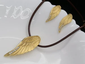 gold enamel swirl wings crystal pendant brown hemp necklace earrings jewelry K72 - Picture 1 of 4