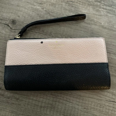 Muñequera plegable Kate Spade, cierre a presión - tostado/negro Foto 1 de 4