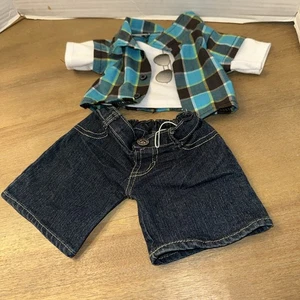 Build A Bear kariertes Hemd, blaue Jeansshorts Outfit - Bild 1 von 6