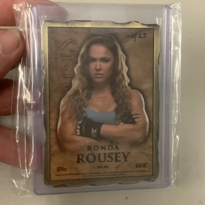 2014 Ronda Rousey Metal GOLD Topps UFC Bloodlines Hand #d /25 United States - Image 1 of 3
