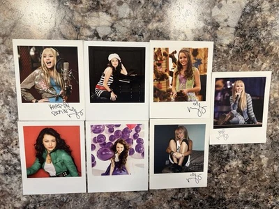 Lot 6 -Hannah Montana Miley Cyrus Disney Snapshots photo Signed REPRINT POLAROID - Image 1 of 4