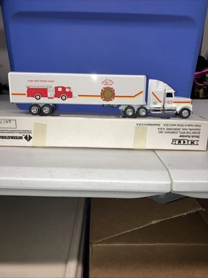 Rare ERTL Gratz,PA Fire Department Die-Cast International Semi Truck Model #2643 - Image 1 of 4