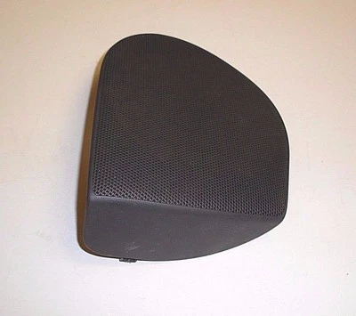 2001 2002 01 02 03 04  Volvo S40 V40 RH Passenger Speaker Cover Grille Grill  - Image 1 of 3