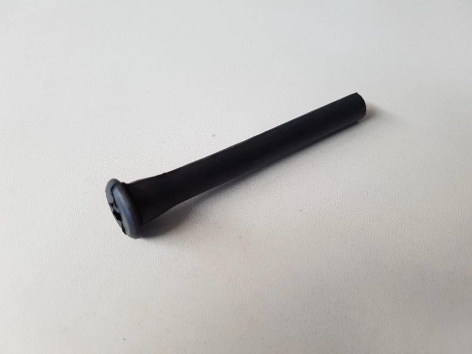 Boquilla de goma corta para intermitente BMW e10 1502 1602 1802 2002 Ti Tii Foto 1 de 1