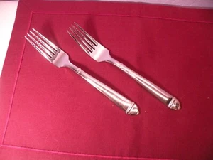 Set Of 2 Copenhagen Dinner Forks Towle 18/10 Glossy Stainless Flatware 8 3/8 GE2 - Picture 1 of 5
