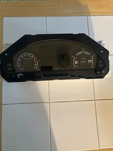 2001 - 03 honda insight cluster M/T, 97k miles Pig tails included - Picture 1 of 4