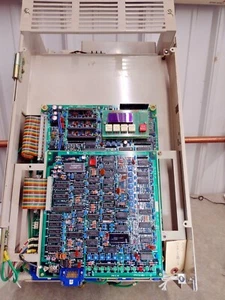 K947 YASNAC Transistor Inverter CIMR-MTIII-11K - Picture 1 of 3