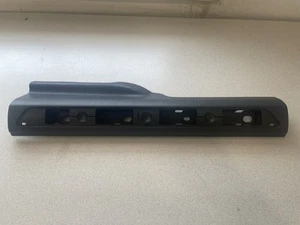 2008-2012 BMW 750i F01 ~ RIGHT FRONT INNER ENTRANCE TRIM ~ 51479121918 - Foto 1 di 4