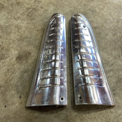 Ford Galaxie 500 1963-1964 moldura vertical para asientos metal cromado usado Foto 1 de 3