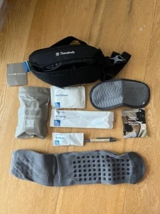 United Airlines Polaris Business Class Amenity Wash Bag (New) - Picture 1 of 11