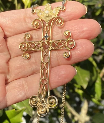 Collar Cruz Corona Flor de Lis Sarah Coventry Vintage Joyería Patrimonial Usado Foto 1 de 4