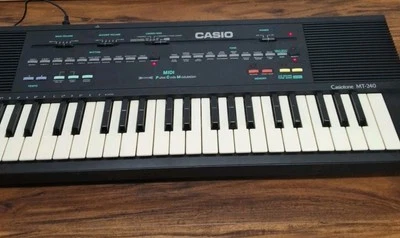 Sintetizzatore Midi Tastiera Casio Tone MT-240 Vintage Anni 80 210 Sound Tone Bank Testato - Immagine 1 di 4