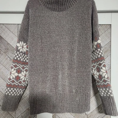 christian siriano christmas sweater size large - Image 1 of 2