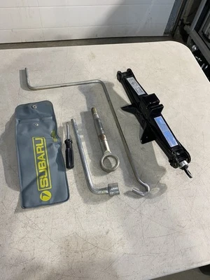 2008 2009 2010 2011 Subaru Impreza STI запасная шина домкрат отделки инструмент буксировки оригинальный - Изображение 1 из 4