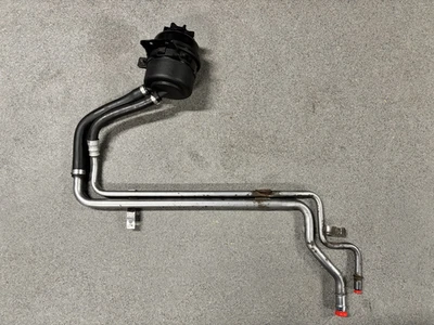 Оригинальный резервуар гидроусилителя руля BMW V10 S85 с линиями M5 M6 E60 E63 E64 2006-2010 - Изображение 1 из 4