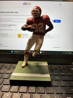 2011 NFL PLAYERS ACTION FIGURE MARCUS ALLEN #32 KANSAS CITY CHIEFS - Image 1 of 2